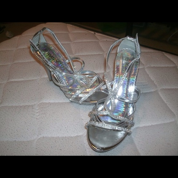 Silver heels from debs