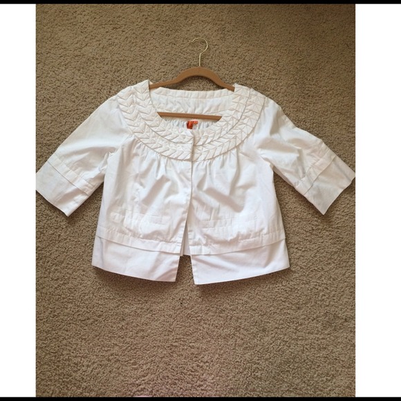 BCBG Short Sleeve sweater / pullover