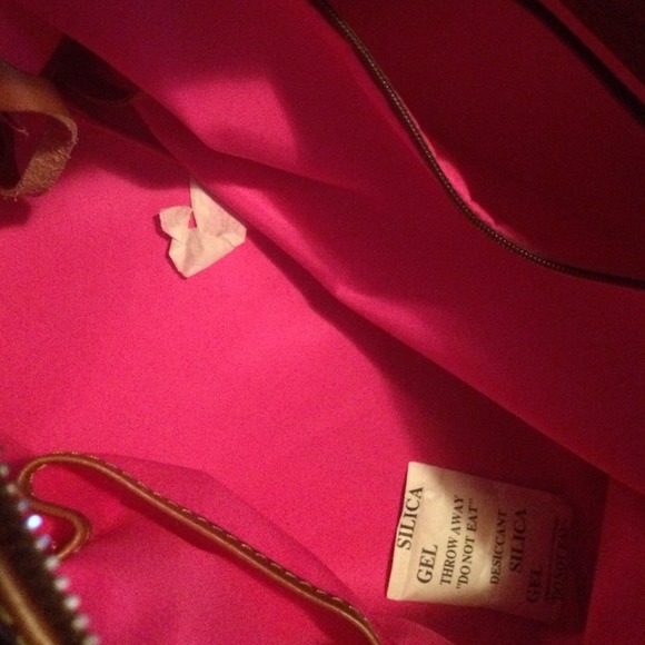 dooney & bourke lavender classic satchel - Picture 4 of 4