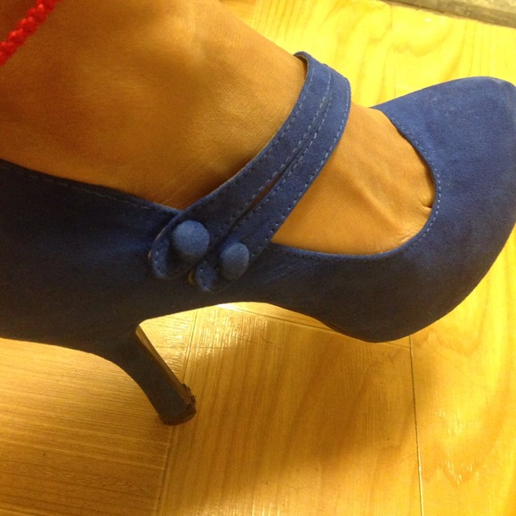 Qupid Blue - Picture 3 of 4