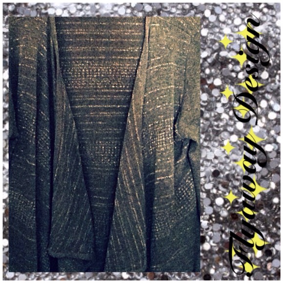 🚫SOLD🚫🎀✨✨Silver Sparkled Flyaway Cardigan✨✨ - Picture 2 of 4