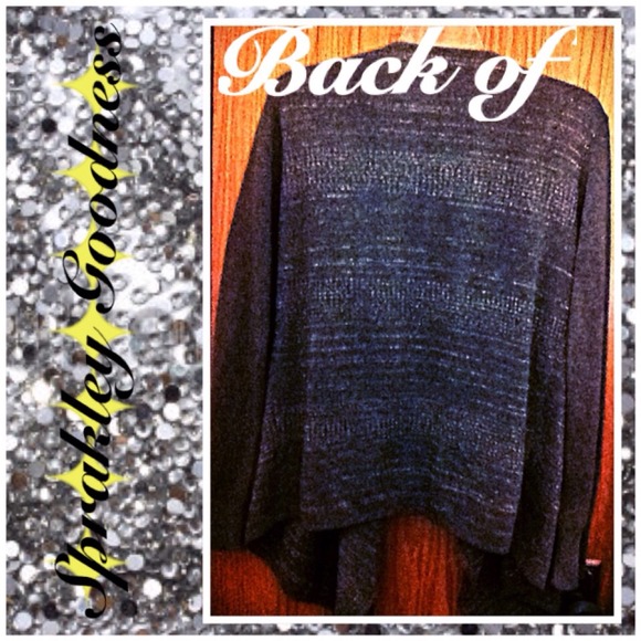 🚫SOLD🚫🎀✨✨Silver Sparkled Flyaway Cardigan✨✨ - Picture 4 of 4