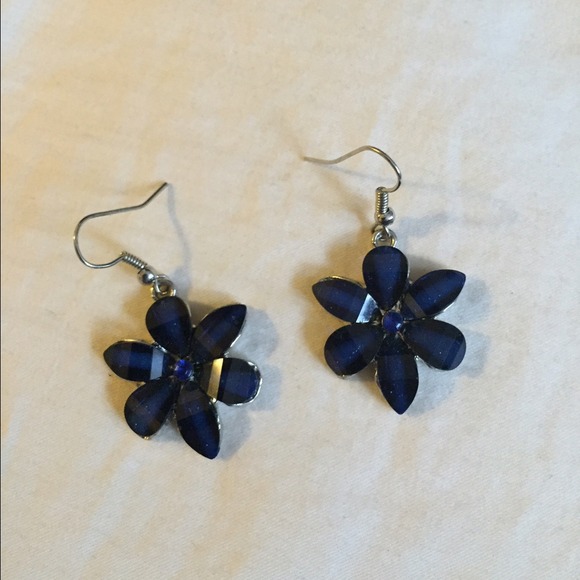 Sales - Picture 2 of 2