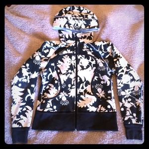 LuluLemon scuba hoodie size 10 black white floral