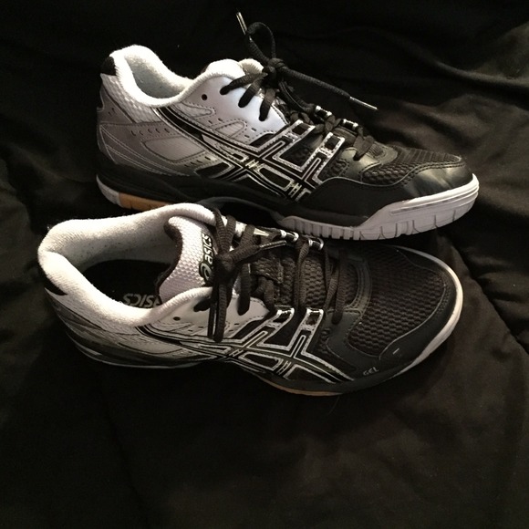 ASICS VOLLEYBALL SHOES