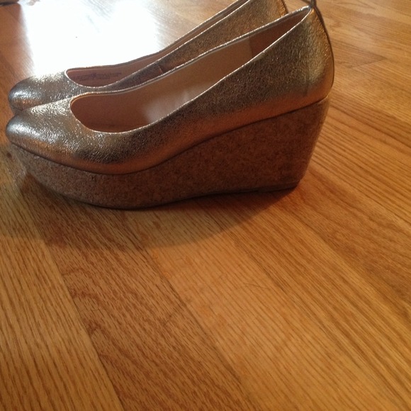 Anthroplogie Pilcro and the Letterpress Gold Wedge