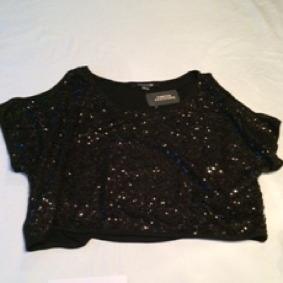 Forever 21 black sequin crop top-NWT