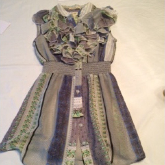 Bundle with lace shirt