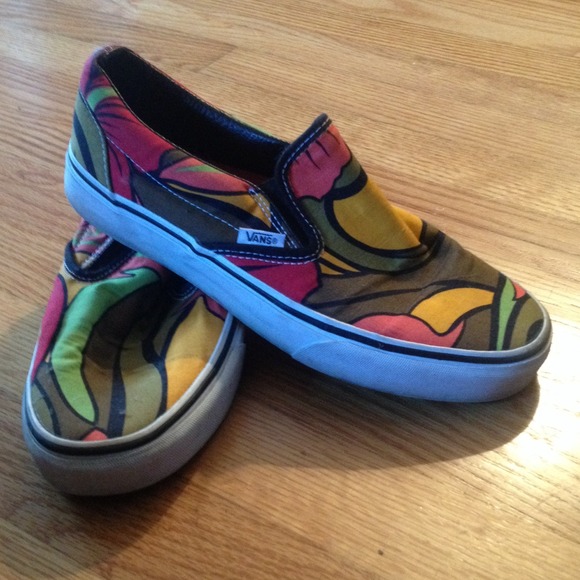 RARE! Unique Vans! 8.5