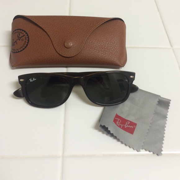 Ray-Ban Accessories - NWOT Rayban sunglasses - ON HOLD