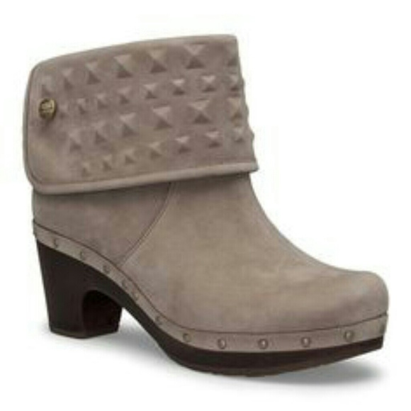 UGG Lynnea Studs