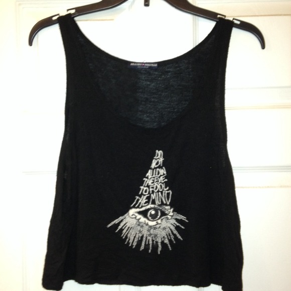 Brandy Melville Tops - Brandy Melville cropped tank top
