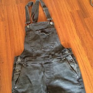 Bethany Mota overalls new