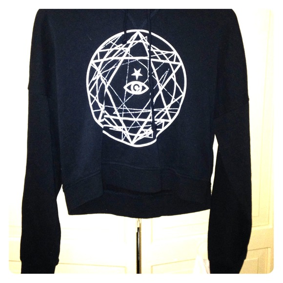 Graphic cropped hoodie from pac sun