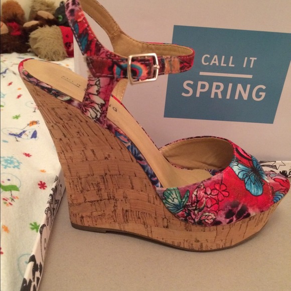Alberto's wedges from call it spring - Picture 2 of 3