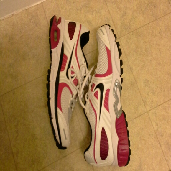 Nike air training shoes, never worn!