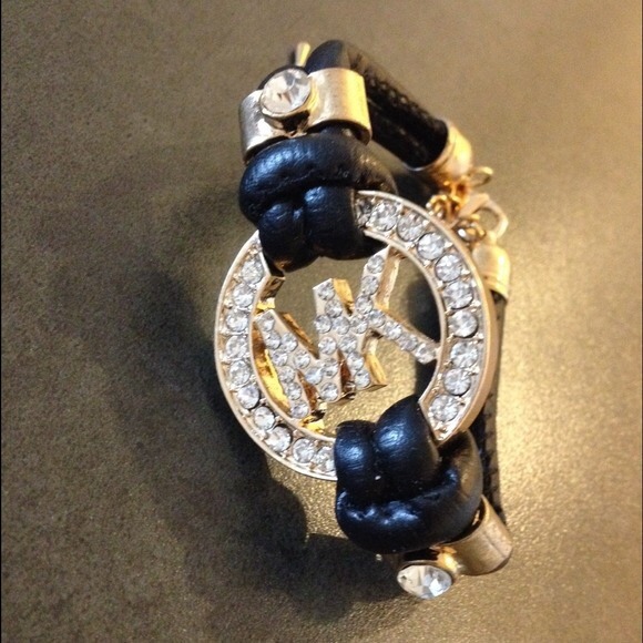 Quality black bracelet