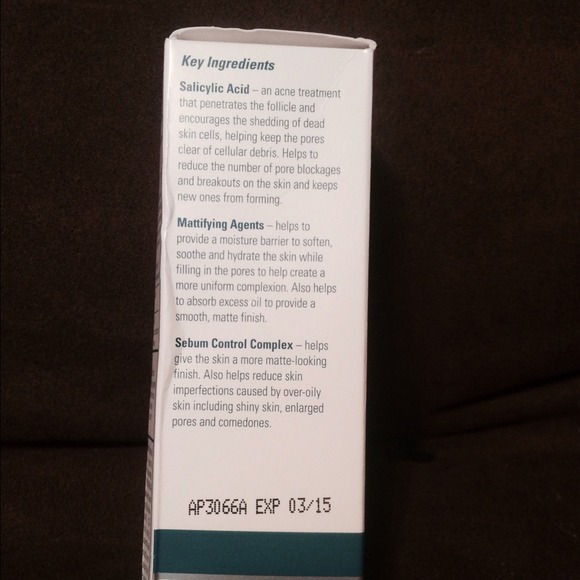 Proactive Daily Oil Control - Picture 2 of 2