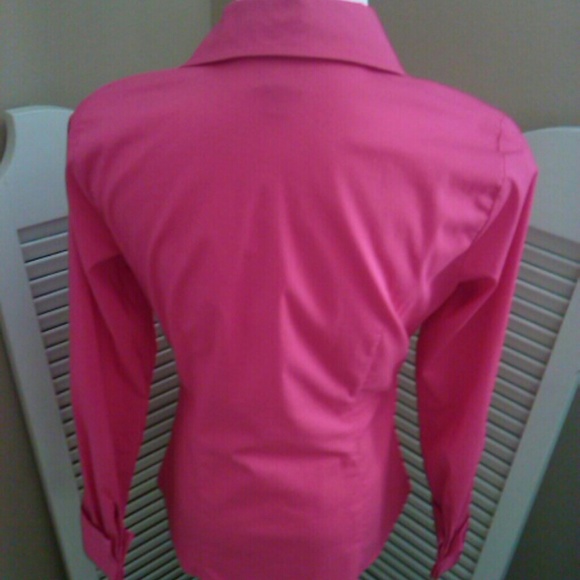 Sold in bundle- Worthington Business Top - Picture 2 of 3