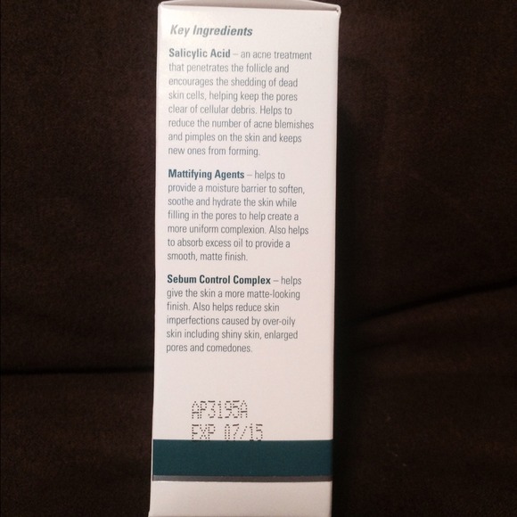 Proactive Daily Oil Control - Picture 2 of 2