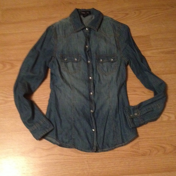 Wet Seal denim top