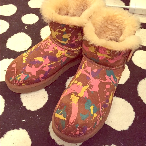 Ugg Bailey button mini boots