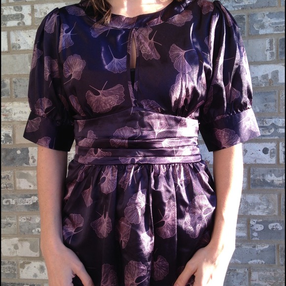 BCBG MaxAzria Plum Tieback Top!