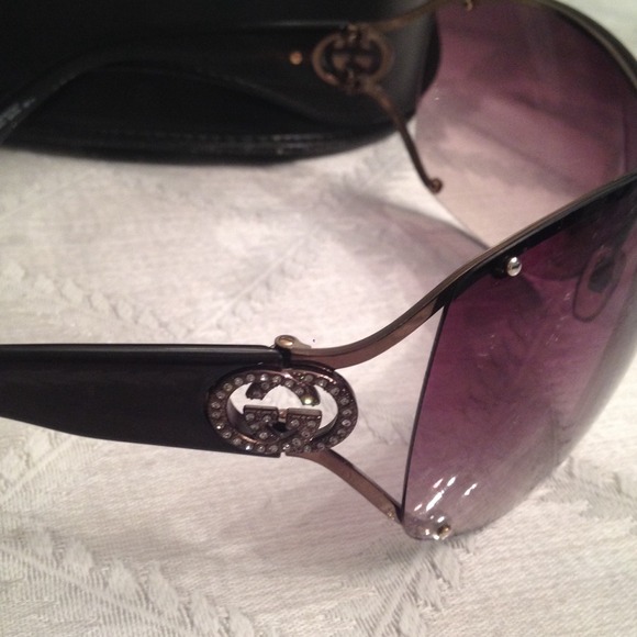 Gucci Sunglasses Authentic main image 4