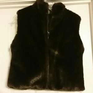 REDUCED Faux fur vest