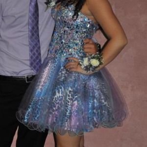 Night Moves Prom Dress Size 6 corset back
