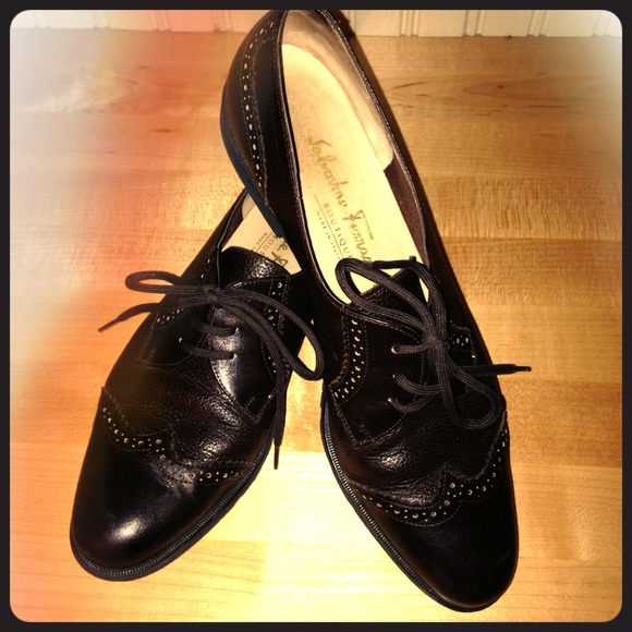 Authentic 💜 Ferragamo