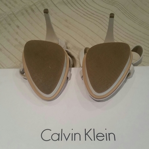 Calvin Klein White Slingback - Picture 4 of 4