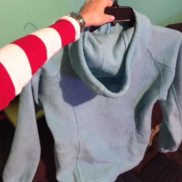 Fleece - Picture 2 of 2