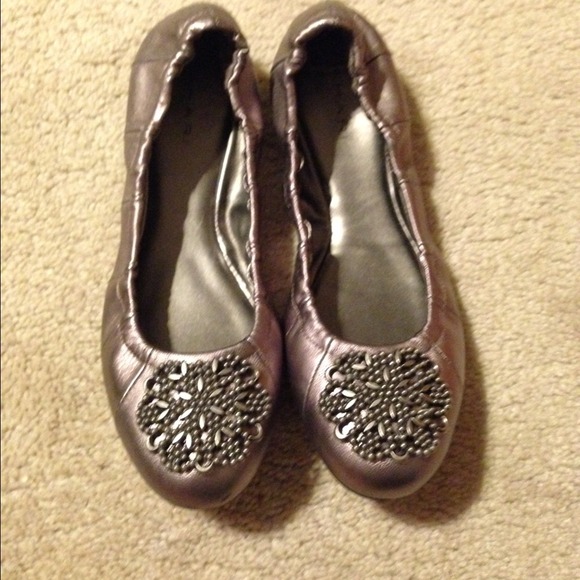 Size 7 flats
