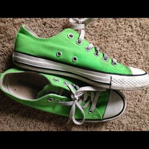 Lime green Converse size 7 only worn a few times
