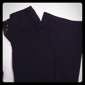 Cute!!!  High waisted black slacks.
