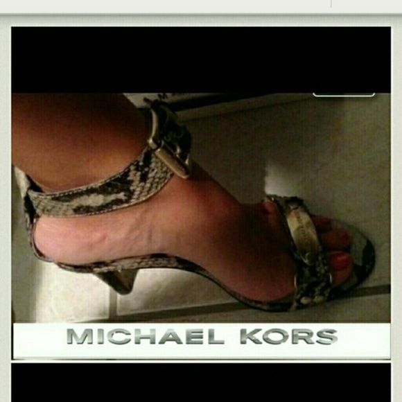 Michael Kors Shoes - 🔥Micheal Kors Genuine Snake Skin Open Toe 🔥