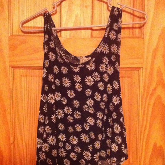 daisy crop top