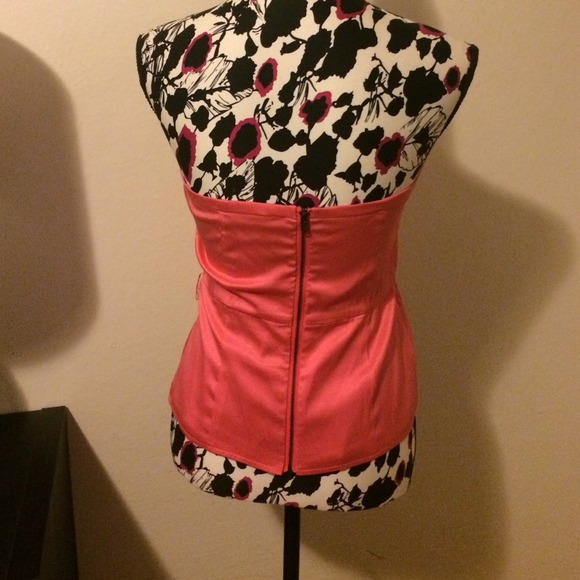 Top - Picture 2 of 2