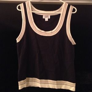 Loft sweater vest size large