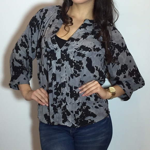 🚫SOLD🚫Joie Printed Silk Blouse - Picture 2 of 4