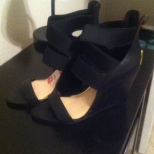 Jessica Simpson Black Wedges