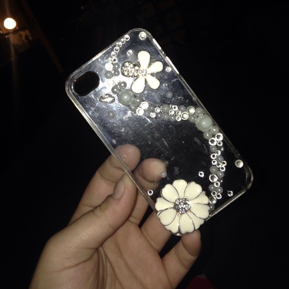 Flower iPhone 4/4s case - Picture 1 of 1