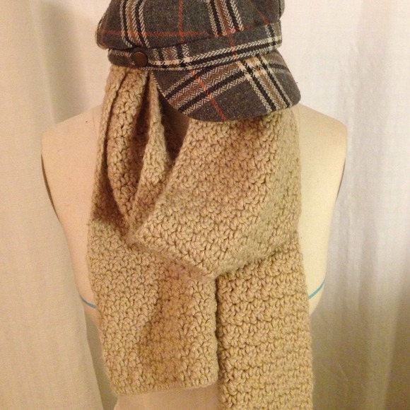 🌂BUNDLE ME!🌾Crocheted super soft scarf