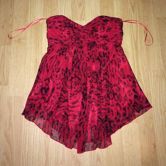 Strapless leopard print top