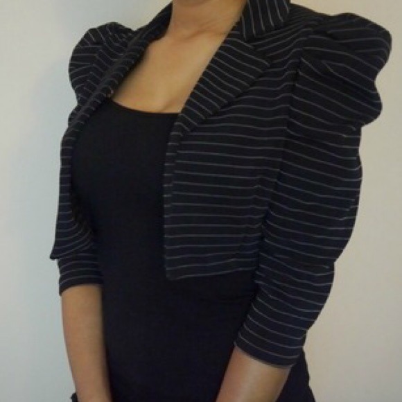 Cropped pinstripe blazer