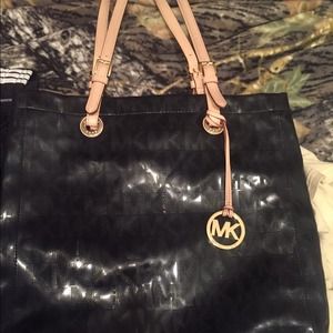 Michael Kors purse