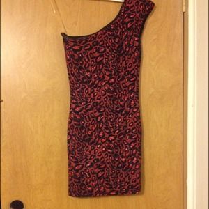 Dress: Prom or Homecoming.