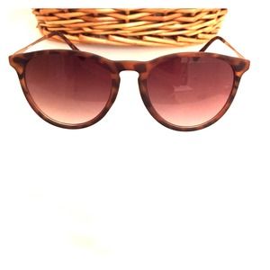 Urban Outfitters Sunglasses