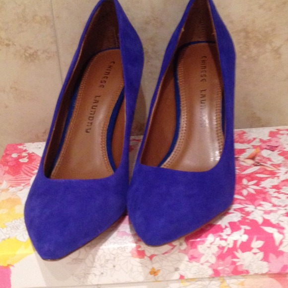 Chinese Laundry Blue Suede Pump 🚫NO🚫🚫TRADES🚫